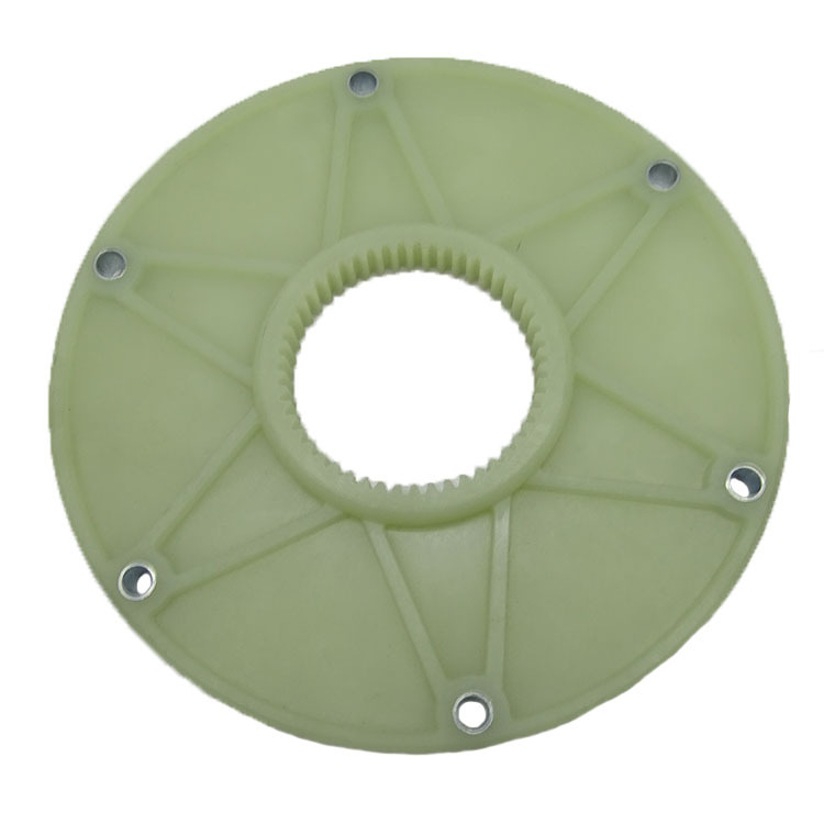 从而保证凸块与连接盘二者通过磁吸机构可稳定的进行磁吸连接