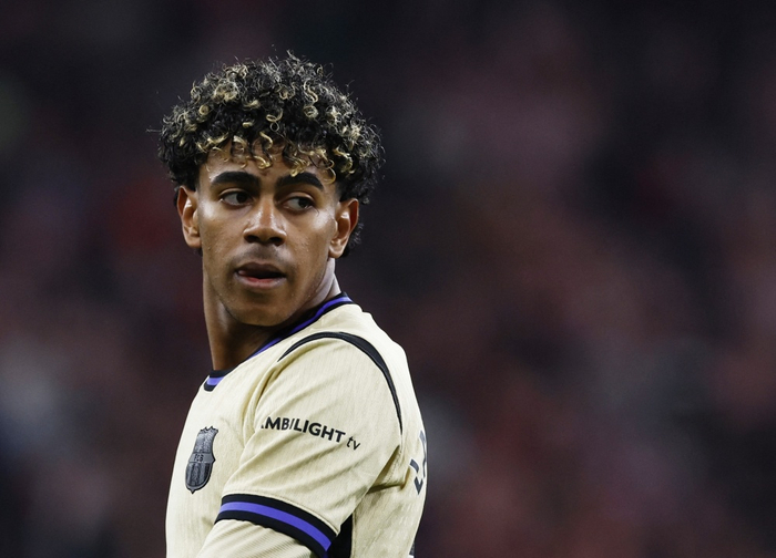 亚马尔欧冠破纪录成新王